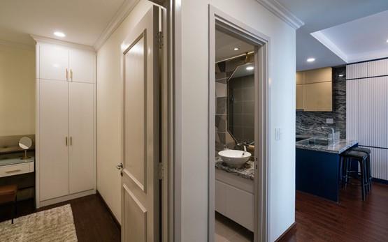 the goldview apartment with high class funiture in district 4 D404750 (1)